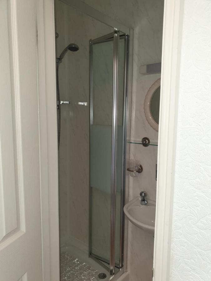 Large Twin Room En Suite