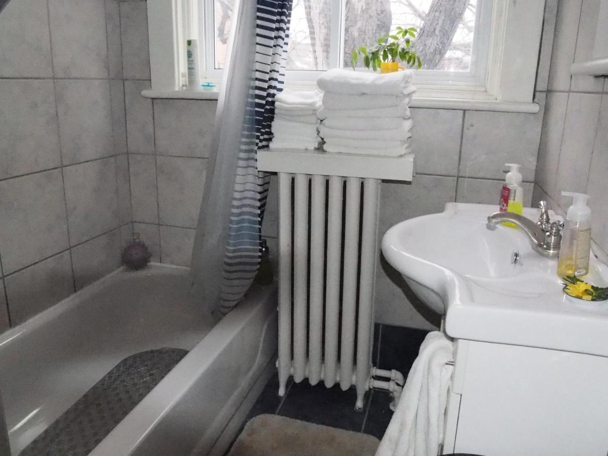 Quadruple Room with Shared Bathroom