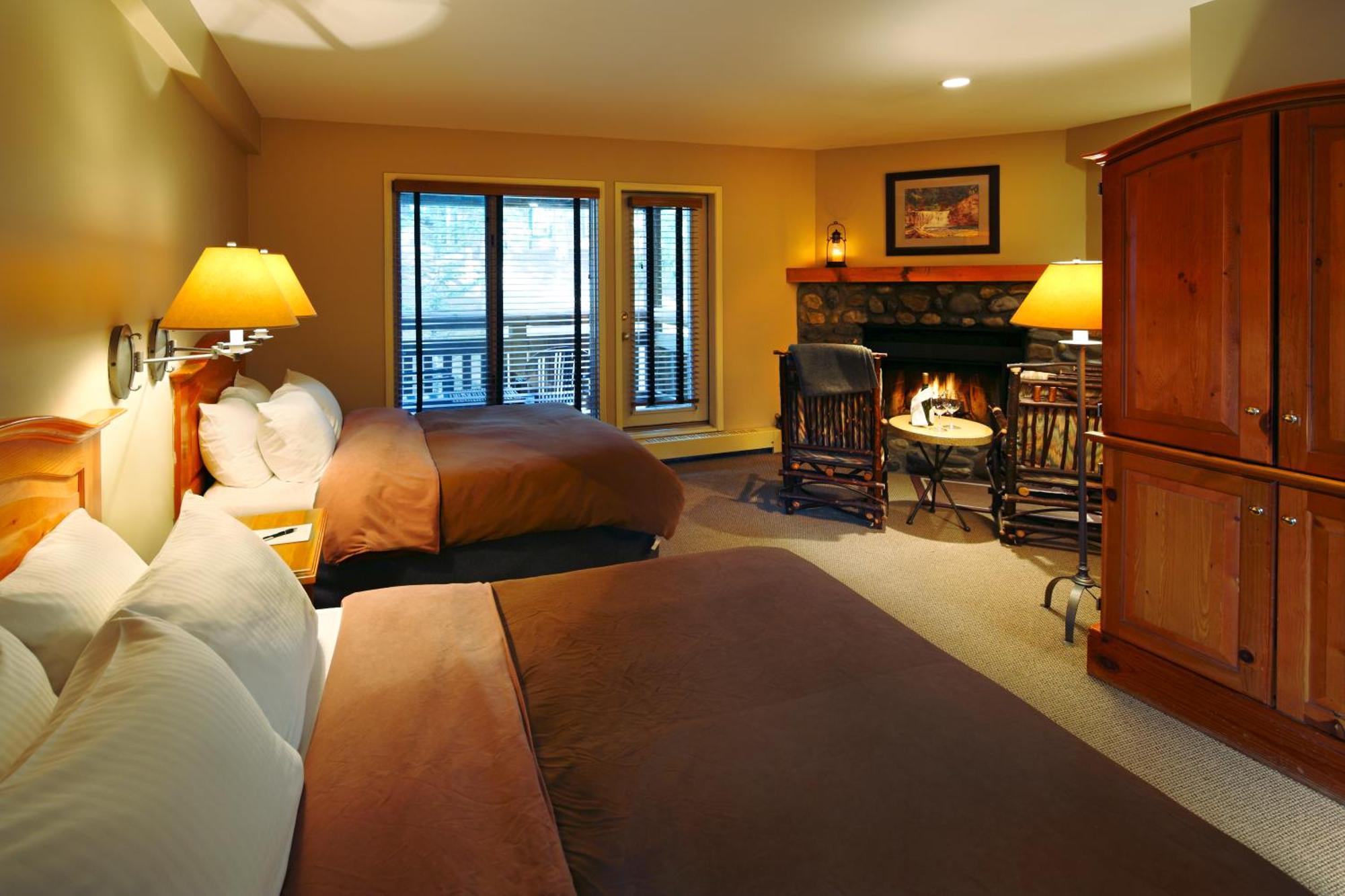Queen Room Two Queen Beds
