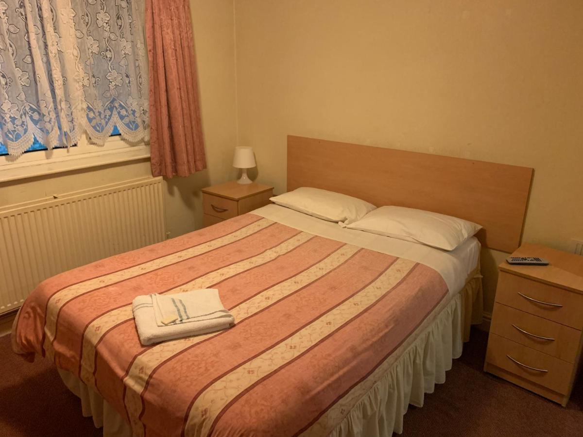 Double Room with Private Bathroom,1033458737:JPEG