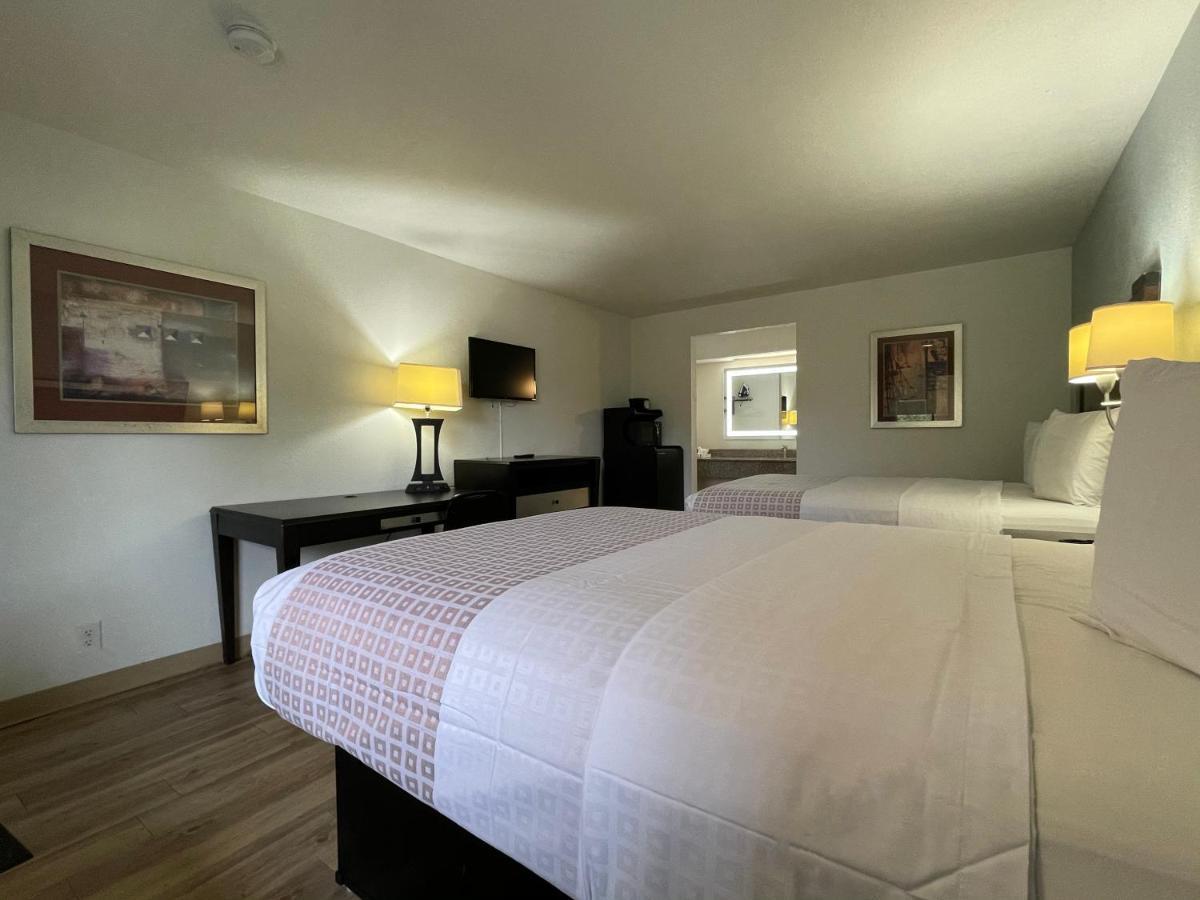 Queen Room with Two Queen Beds