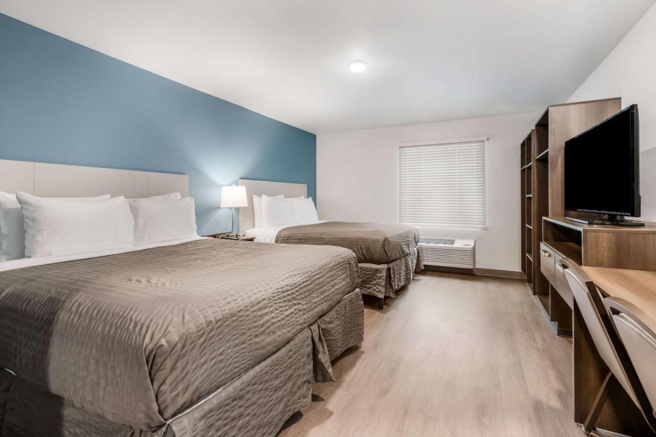 Standard Queen Room with Two Queen Beds - Non-Smoking