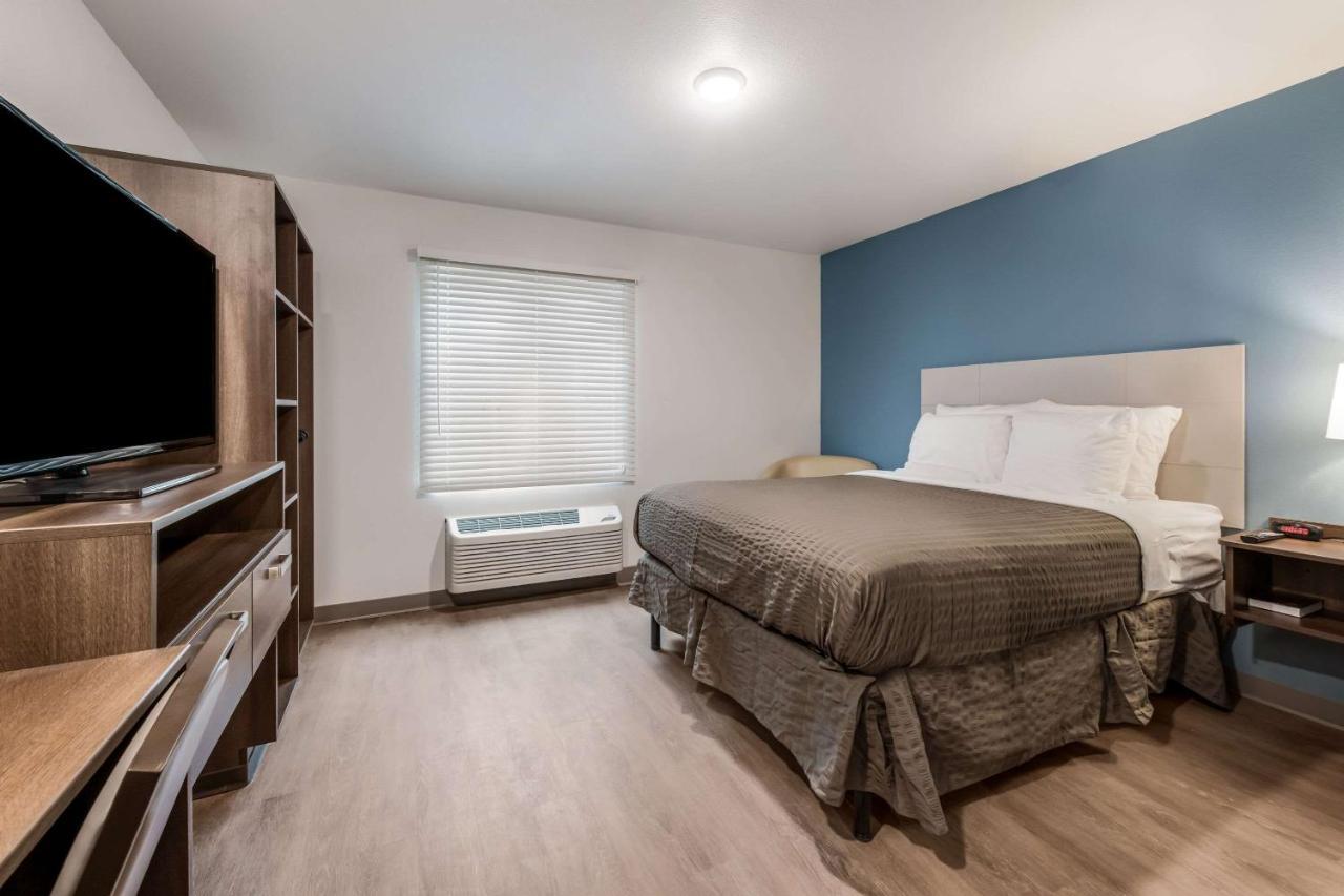 Queen Suite - Accessible