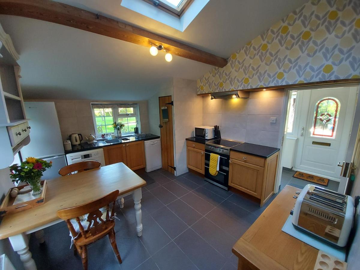 Cottage with Garden View,1055507266:JPEG