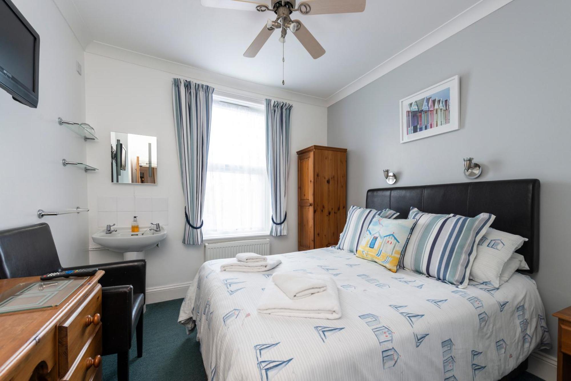 Small Double Room - First Floor