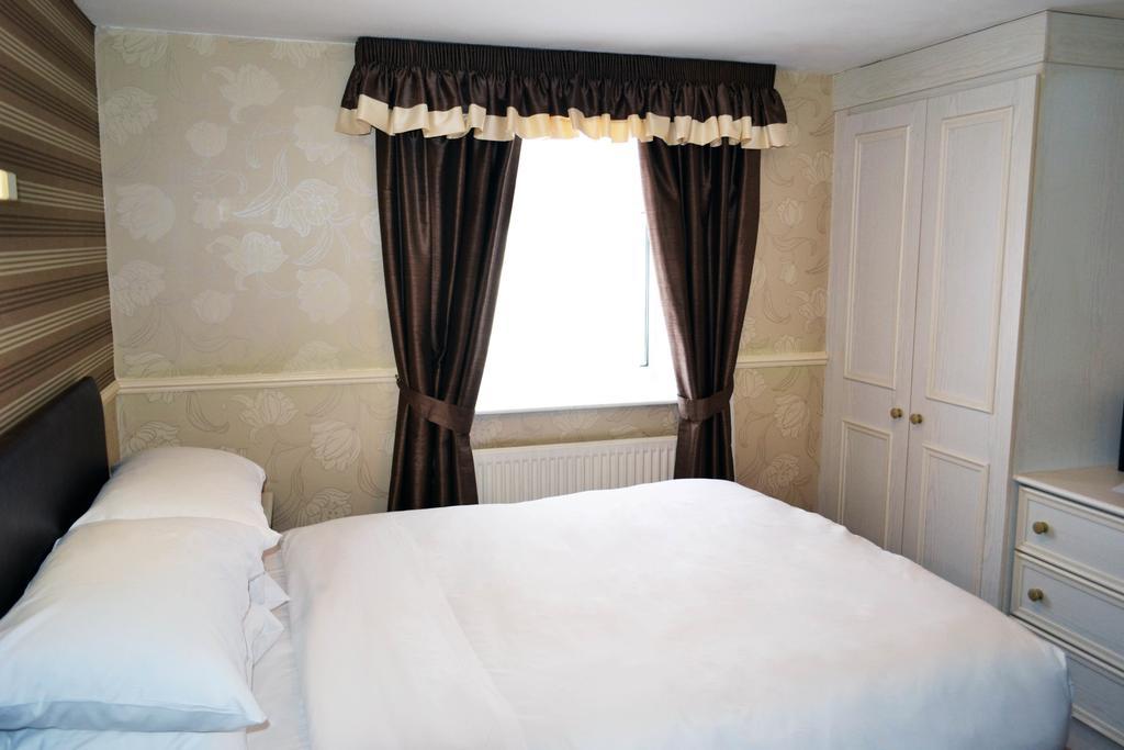 Small Double Room,112096194:JPEG
