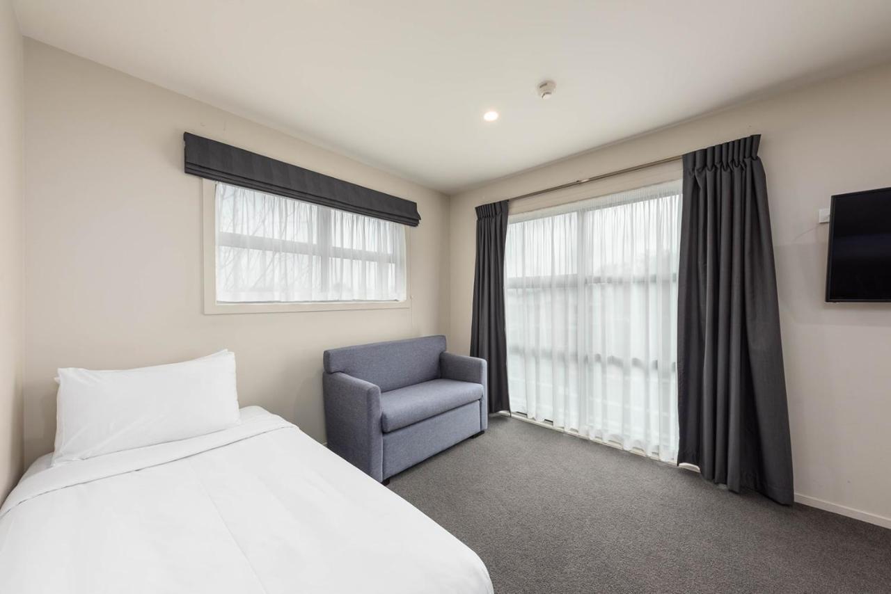 Superior One-Bedroom Suite,1127189502:JPEG