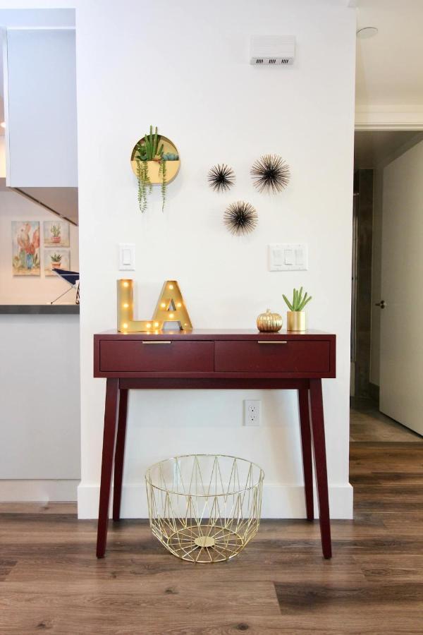 Two-Bedroom Apartment with Balcony,1129911567:JPEG