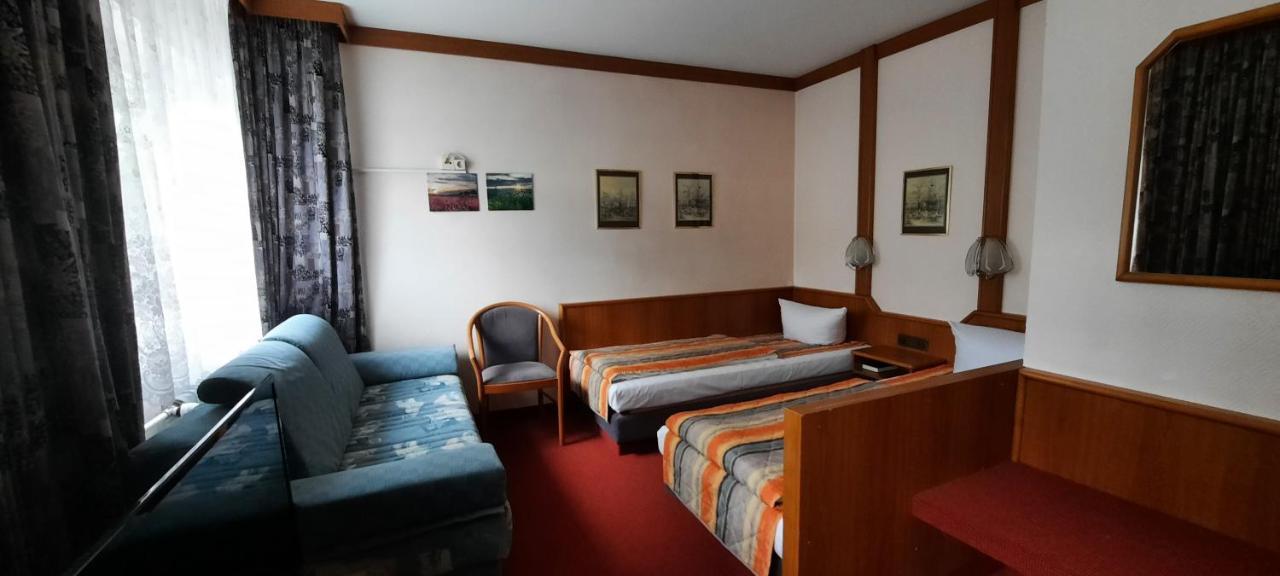 Comfort Triple Room