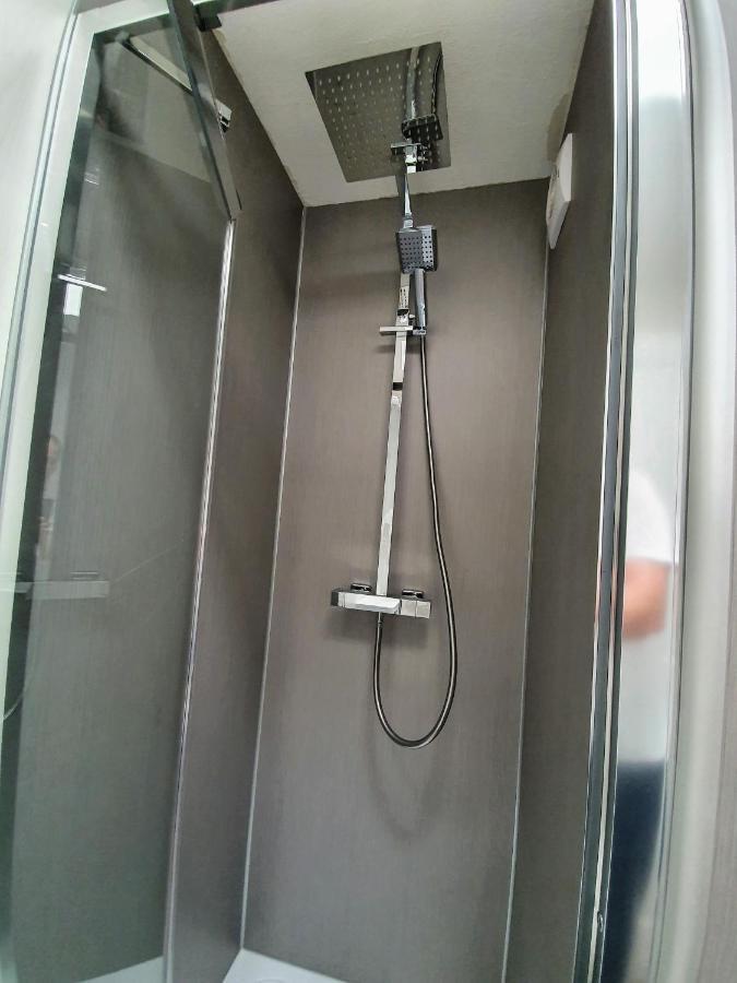 Small Double Room,1136276389:JPEG