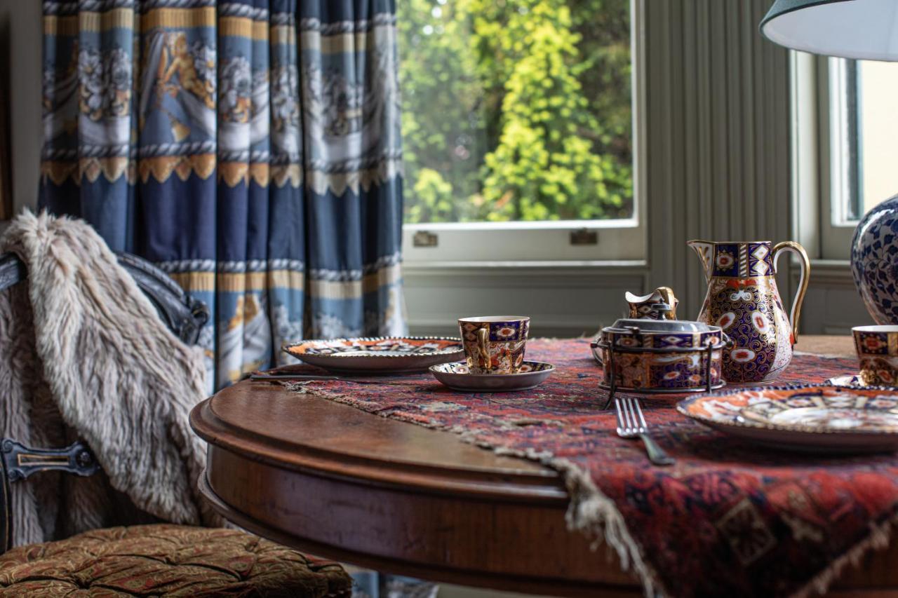King Room with Sea View - Alfred Crisp Room
