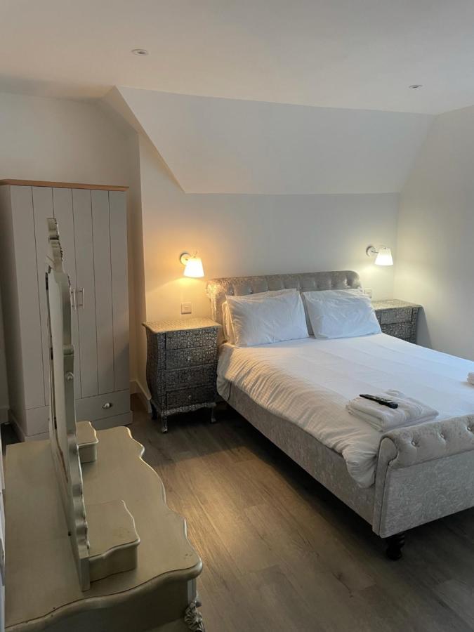 Two-Bedroom Apartment with Sea View
