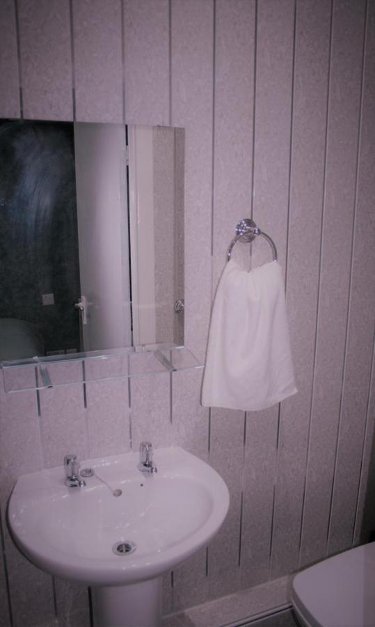 Single Room with Shower,1185459169:JPEG