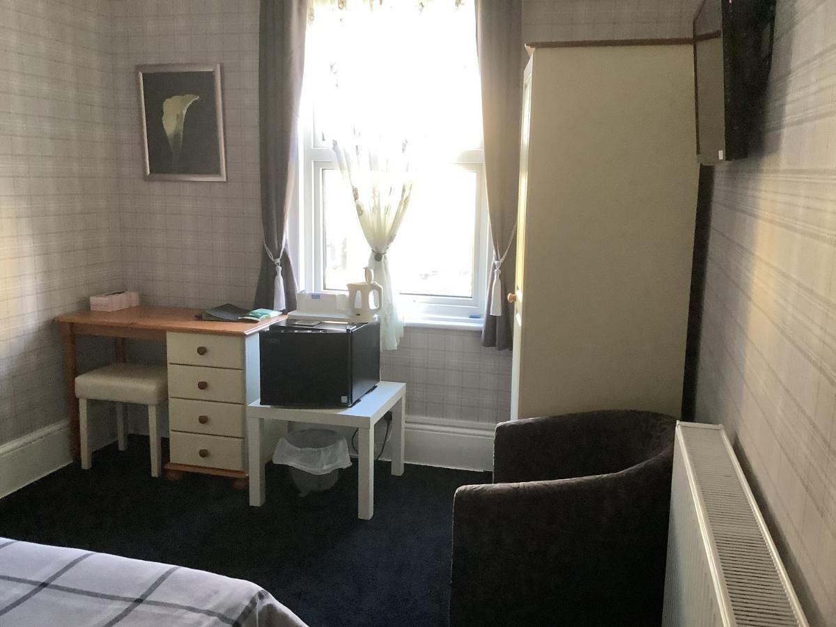 Standard Single Room with Shower,1197121069:JPEG