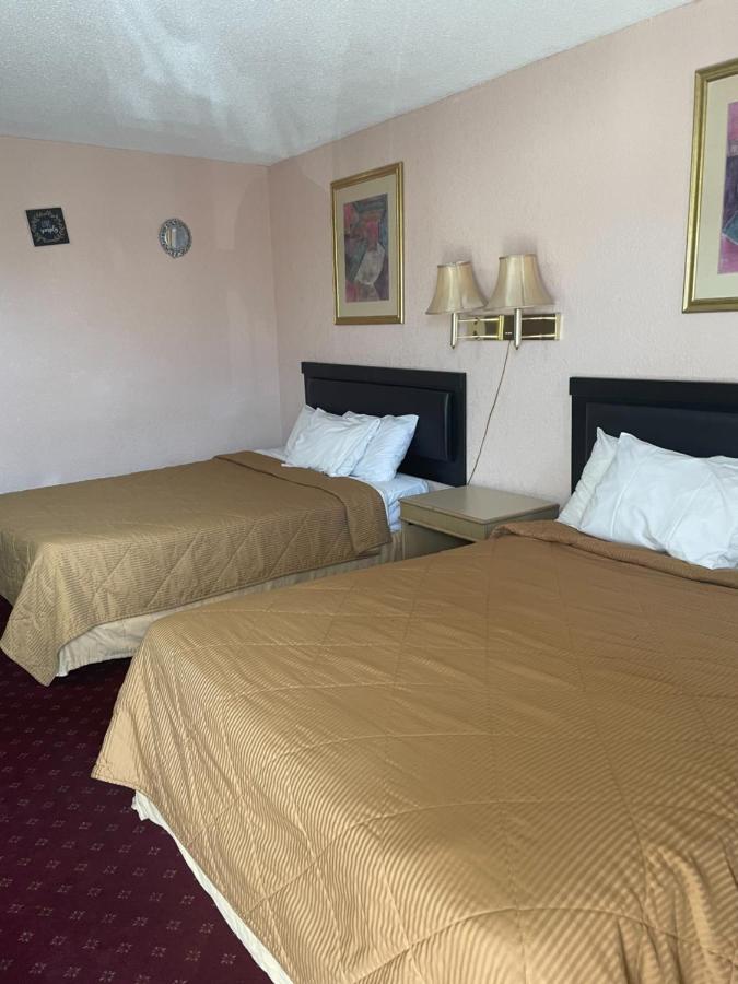 Queen Room with Two Queen Beds,1212459148:JPEG