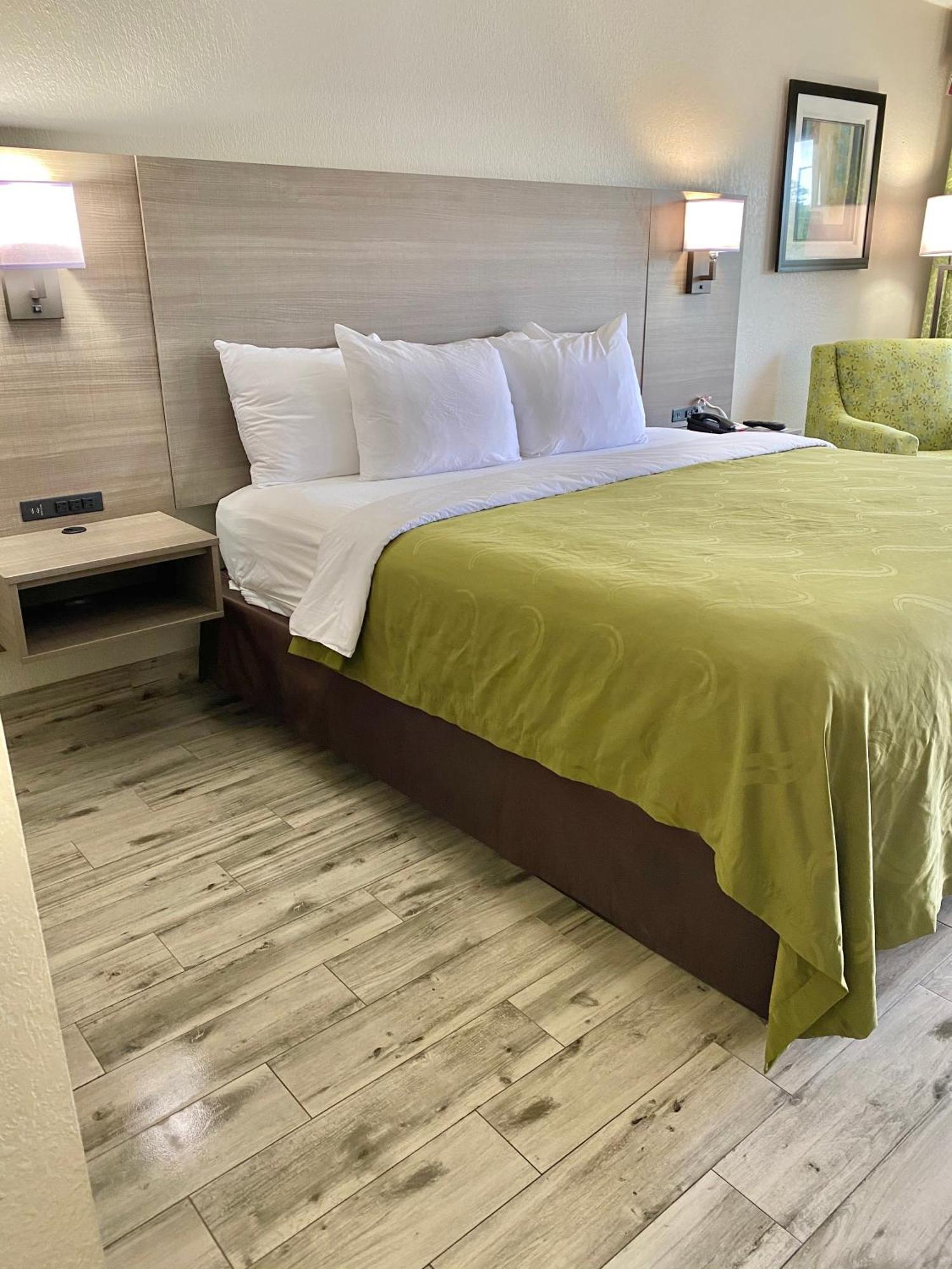 King Room,1263519427:JPEG