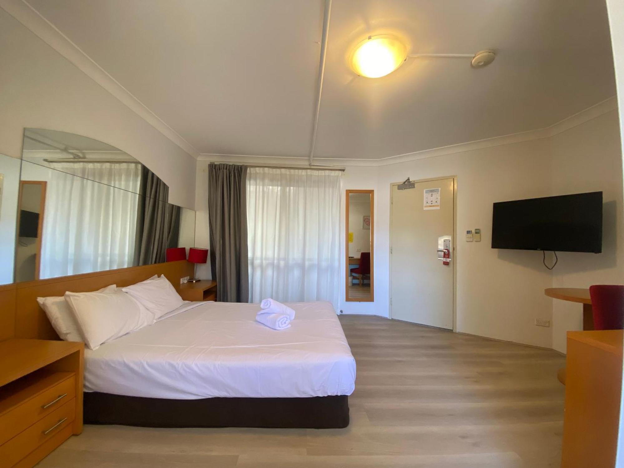 Double Room with Balcony,1212215830:JPEG