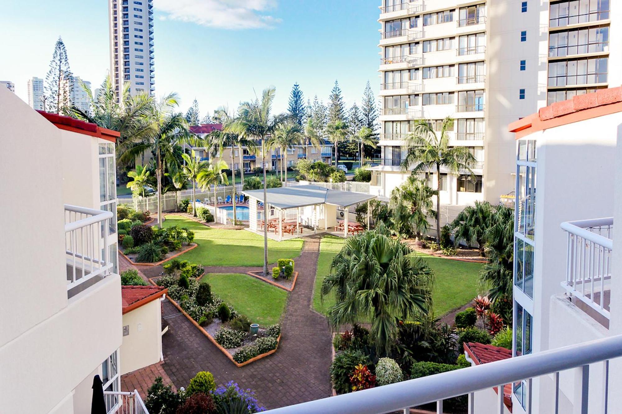 One-Bedroom Apartment with Garden View,1212250213:JPEG