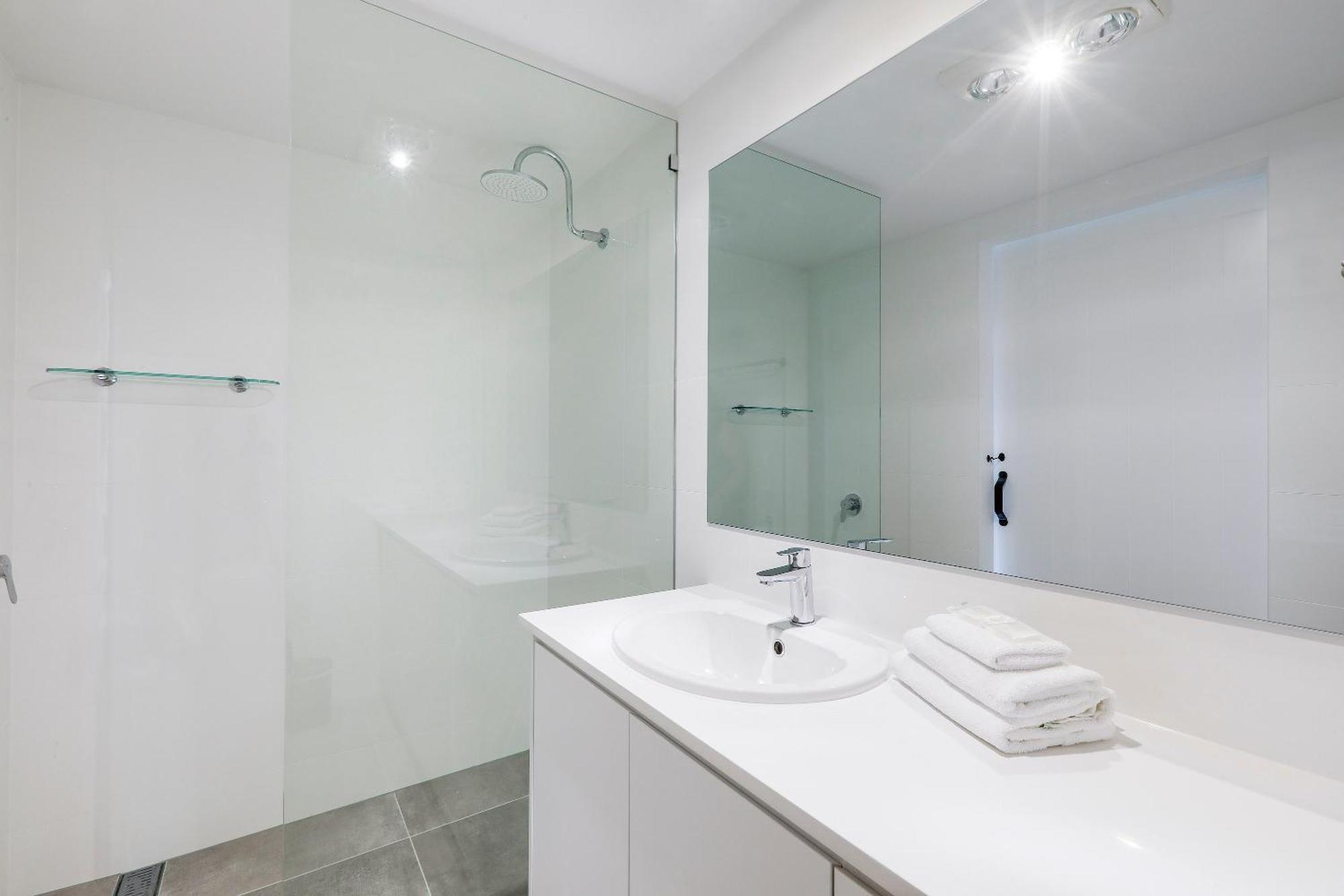 Superior Two-Bedroom Apartment with Ocean View