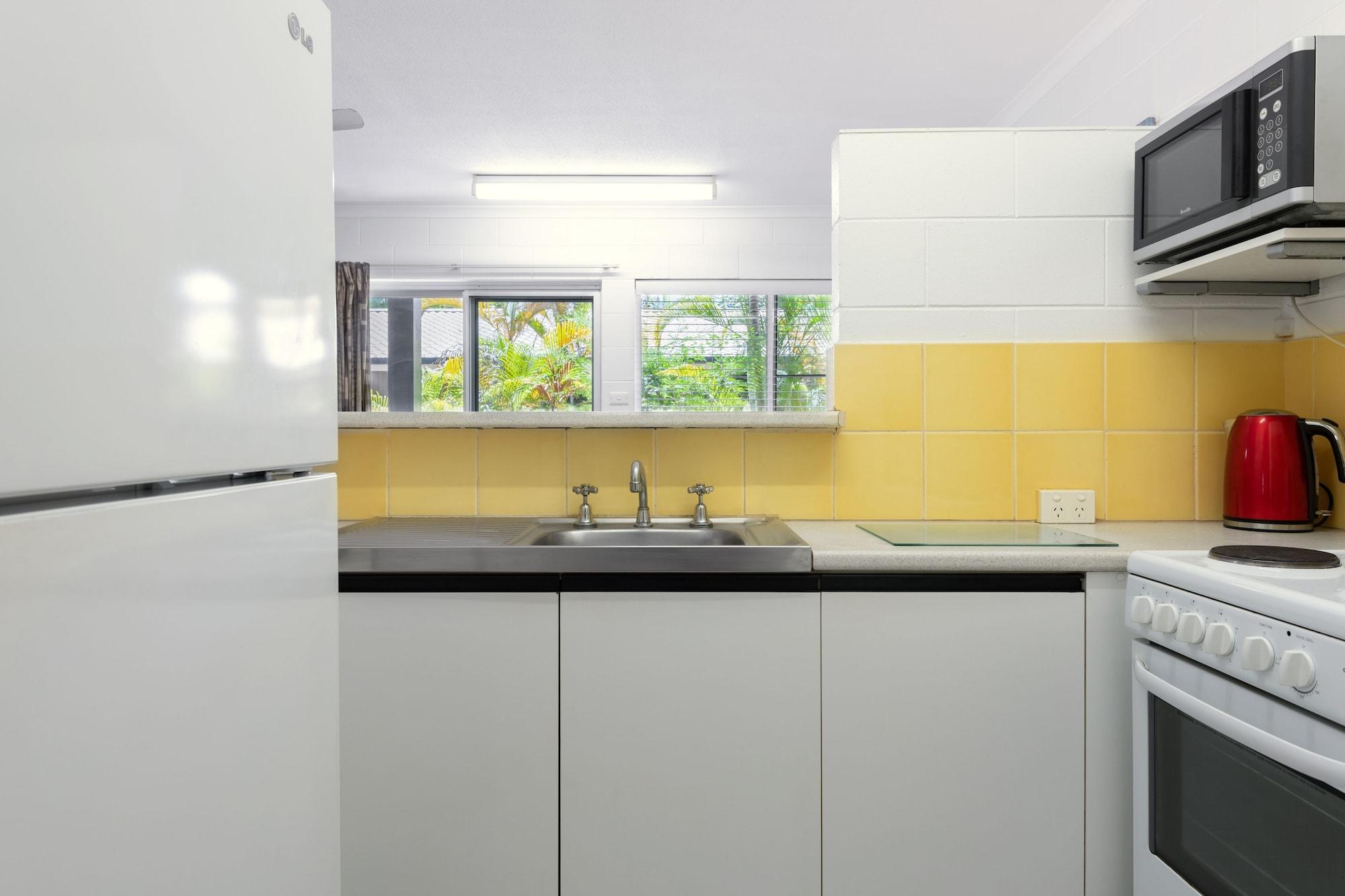 Classic Two Bedroom Apartment,1212563965:JPEG