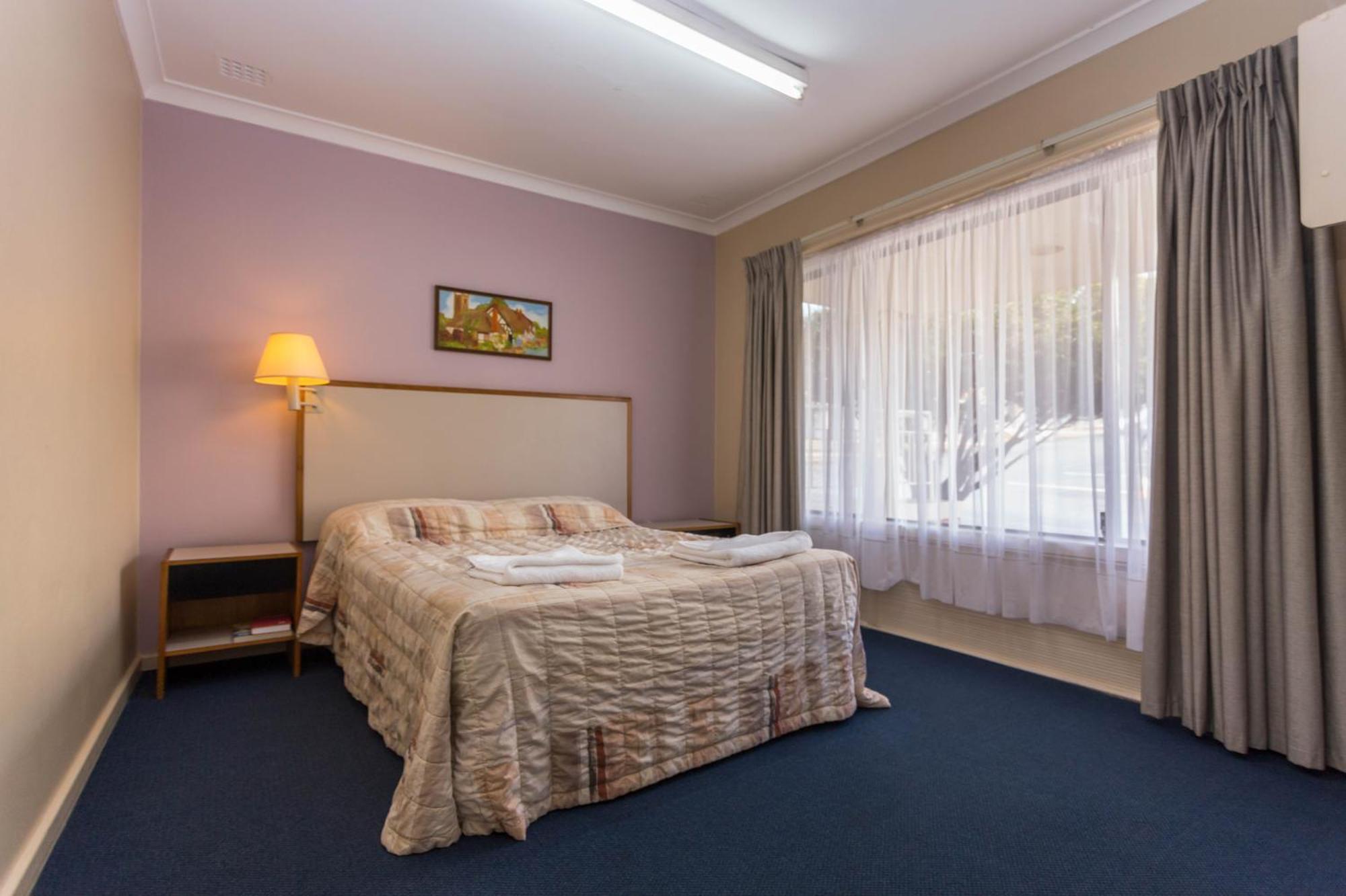 Three-Bedroom Apartment,1220222248:JPEG