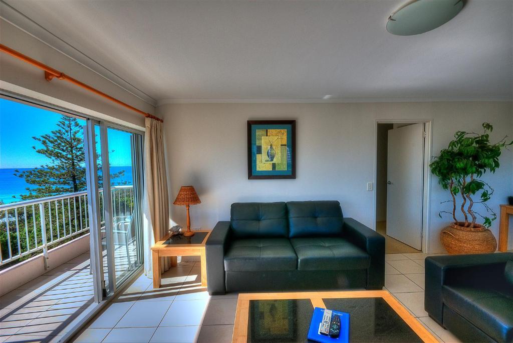 Two-Bedroom Apartment - Floors 2 to 13,12433405:JPEG