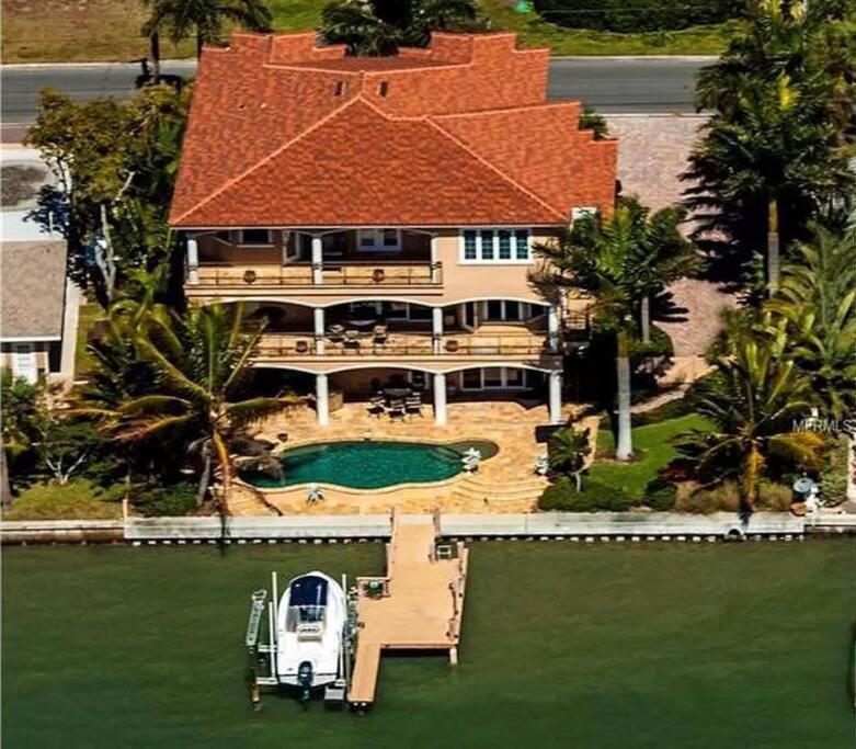 Six-Bedroom House