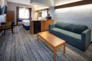 One-Bedroom King Suite - Non-Smoking,1275351844:JPEG
