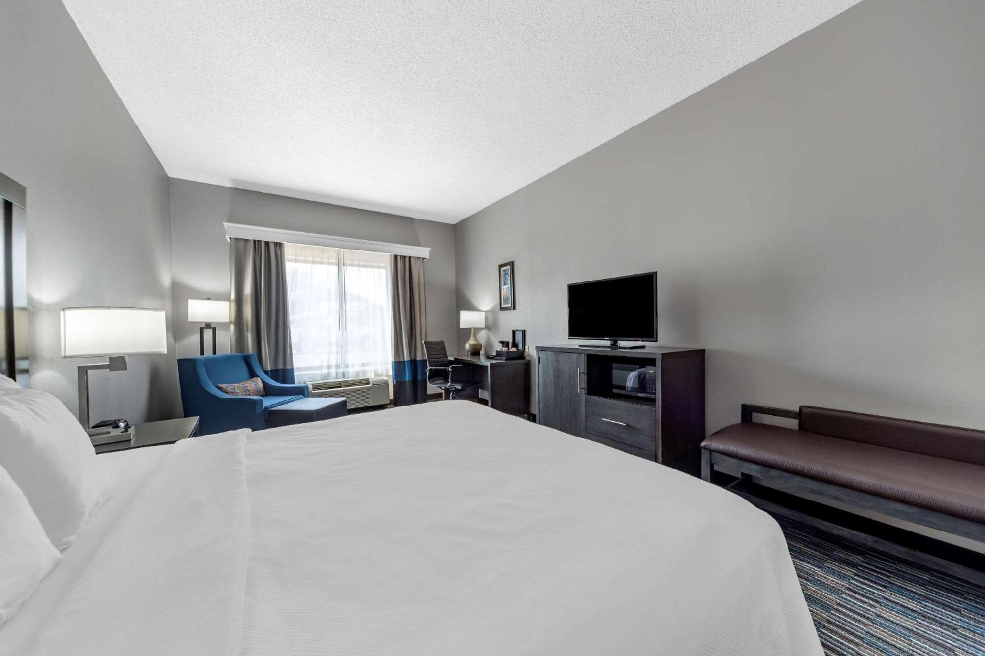 Standard King Room