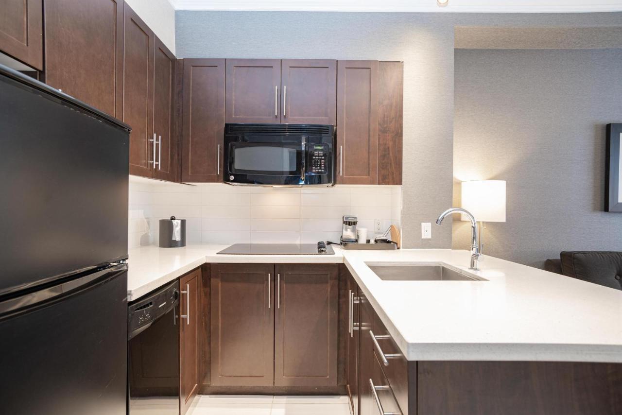 Standard Suite, 1 King Bed, Kitchen, Washer Dryer,1329730544:JPEG
