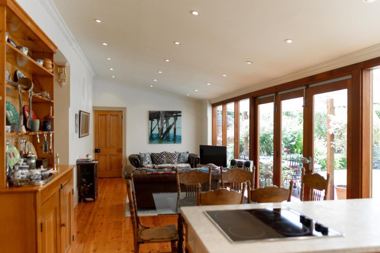 Bishop Two-Bedroom Apartment (82 Molesworth street, North Adelaide),1333948931:JPEG