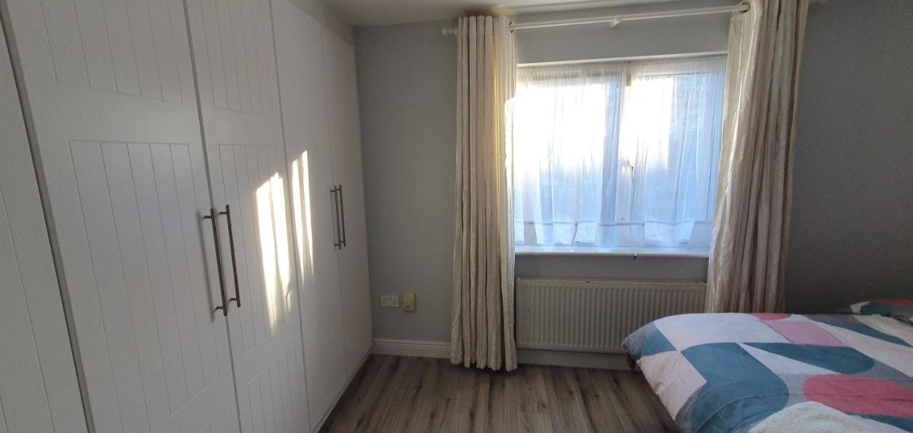 Two-Bedroom House,1332243167:JPEG