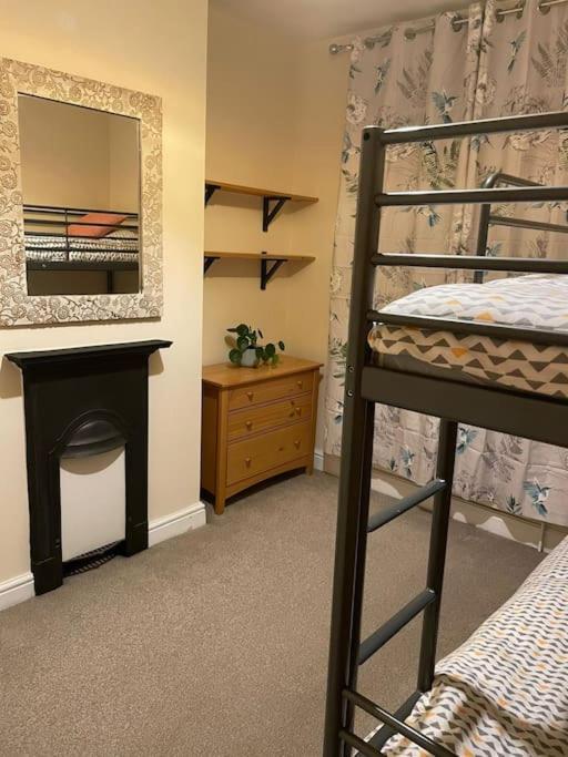 Two-Bedroom House,1359870374:JPEG