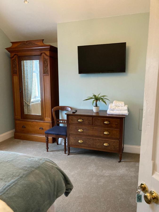 Deluxe Double or Twin Room with City View