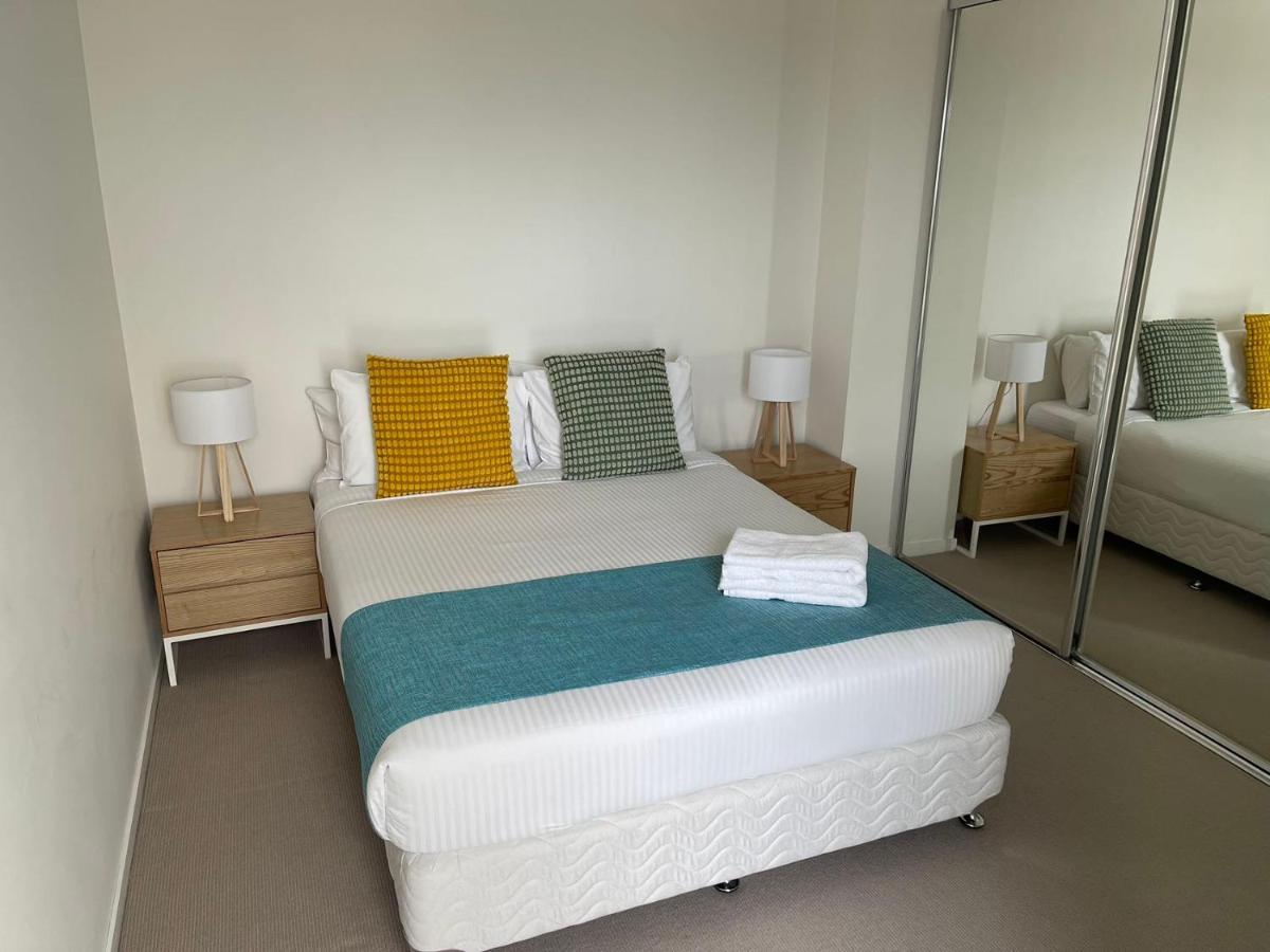 One Bedroom Deluxe Queen Apartment with River View,1370988854:JPEG