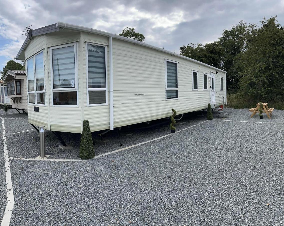 Caravan 9