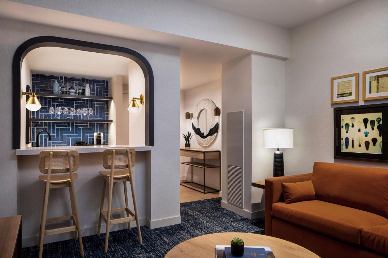 One-Bedroom King Suite with City View