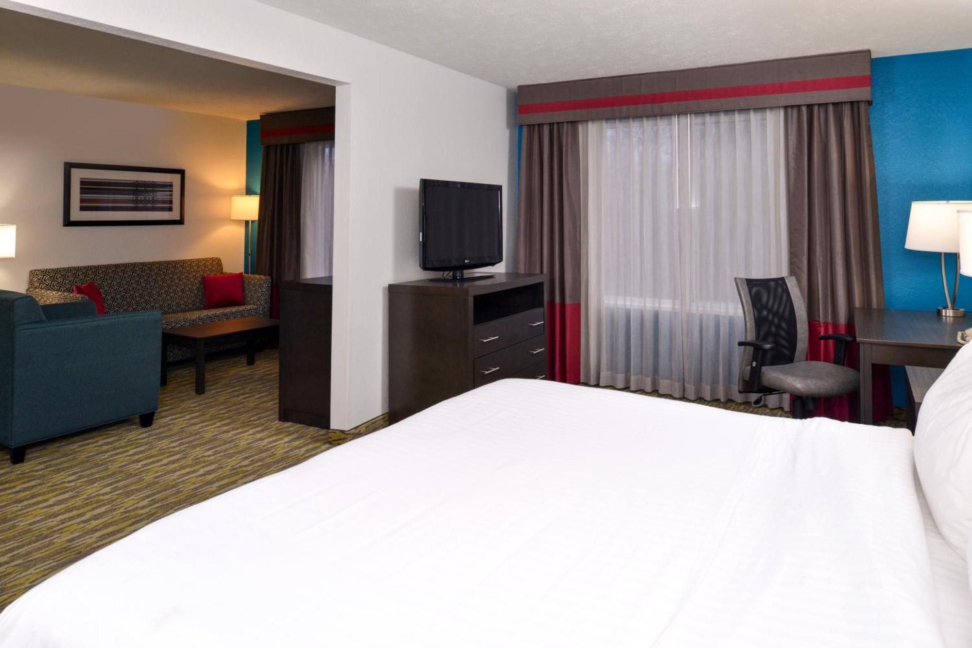 King Suite with Sofa Bed