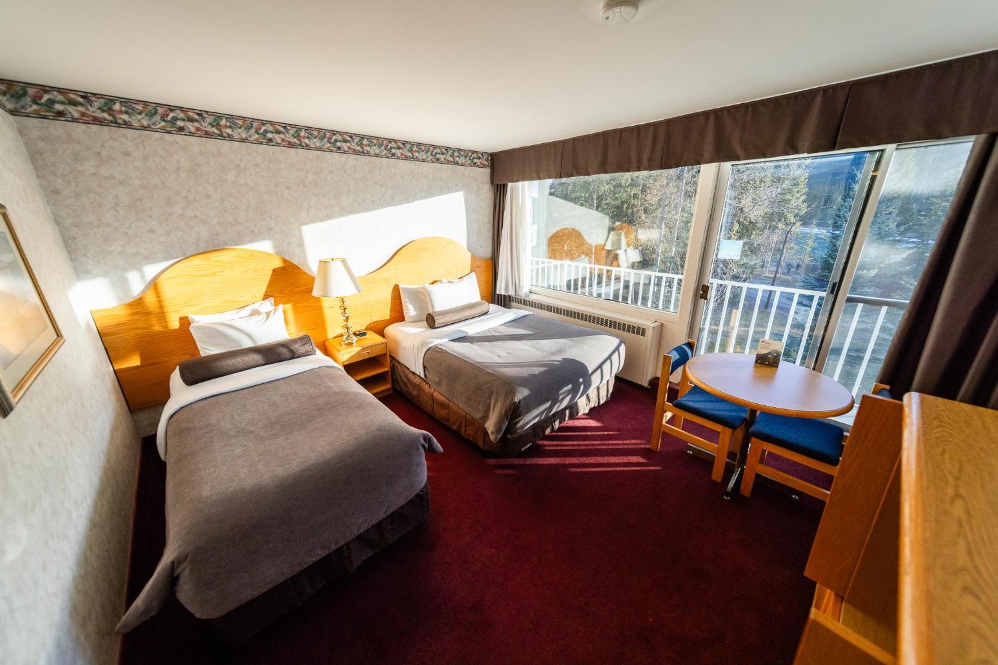 Queen Room with River View,1498826278:JPEG