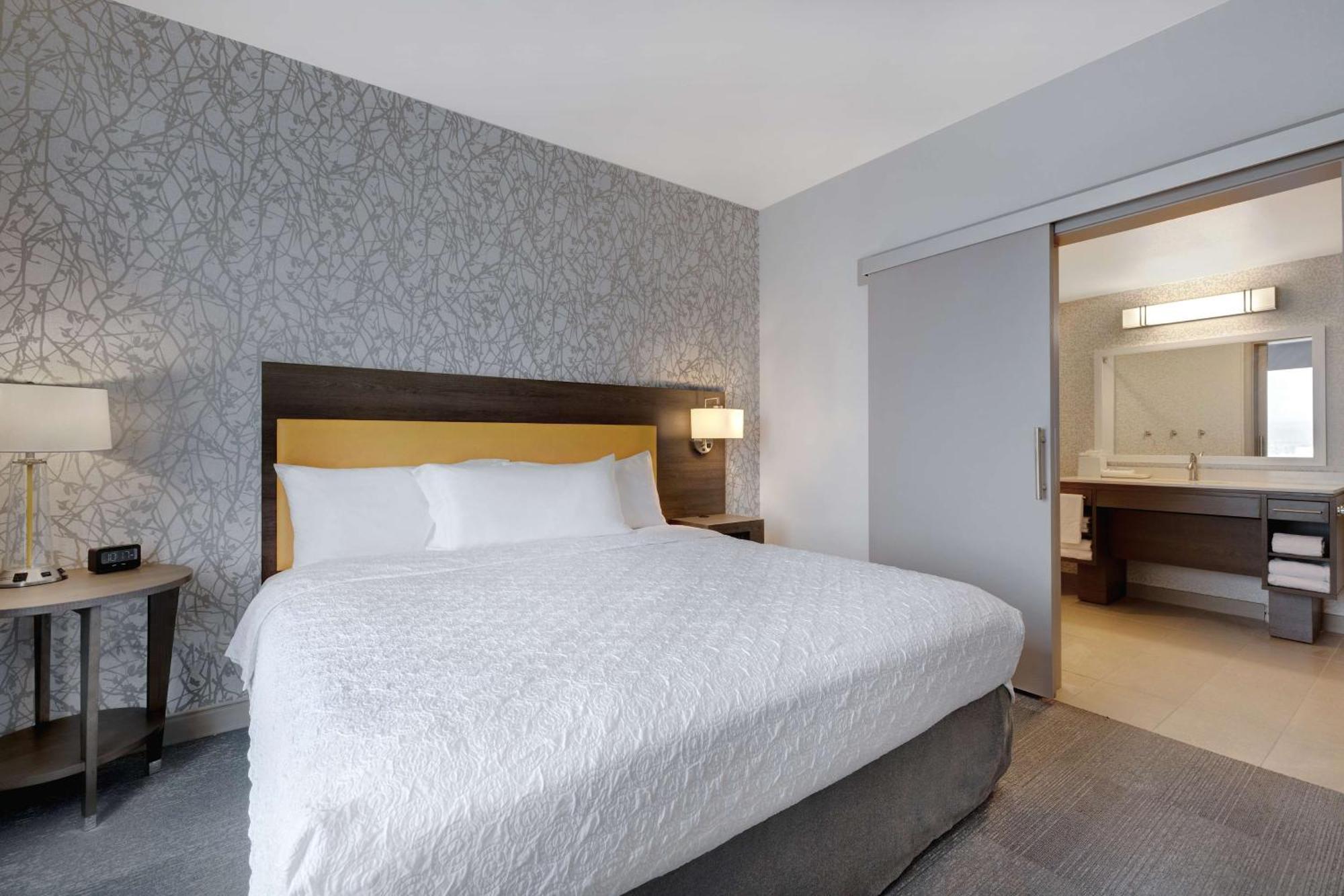 King Room with Bath Tub - Disability Access/Non-Smoking,1505482423:JPEG
