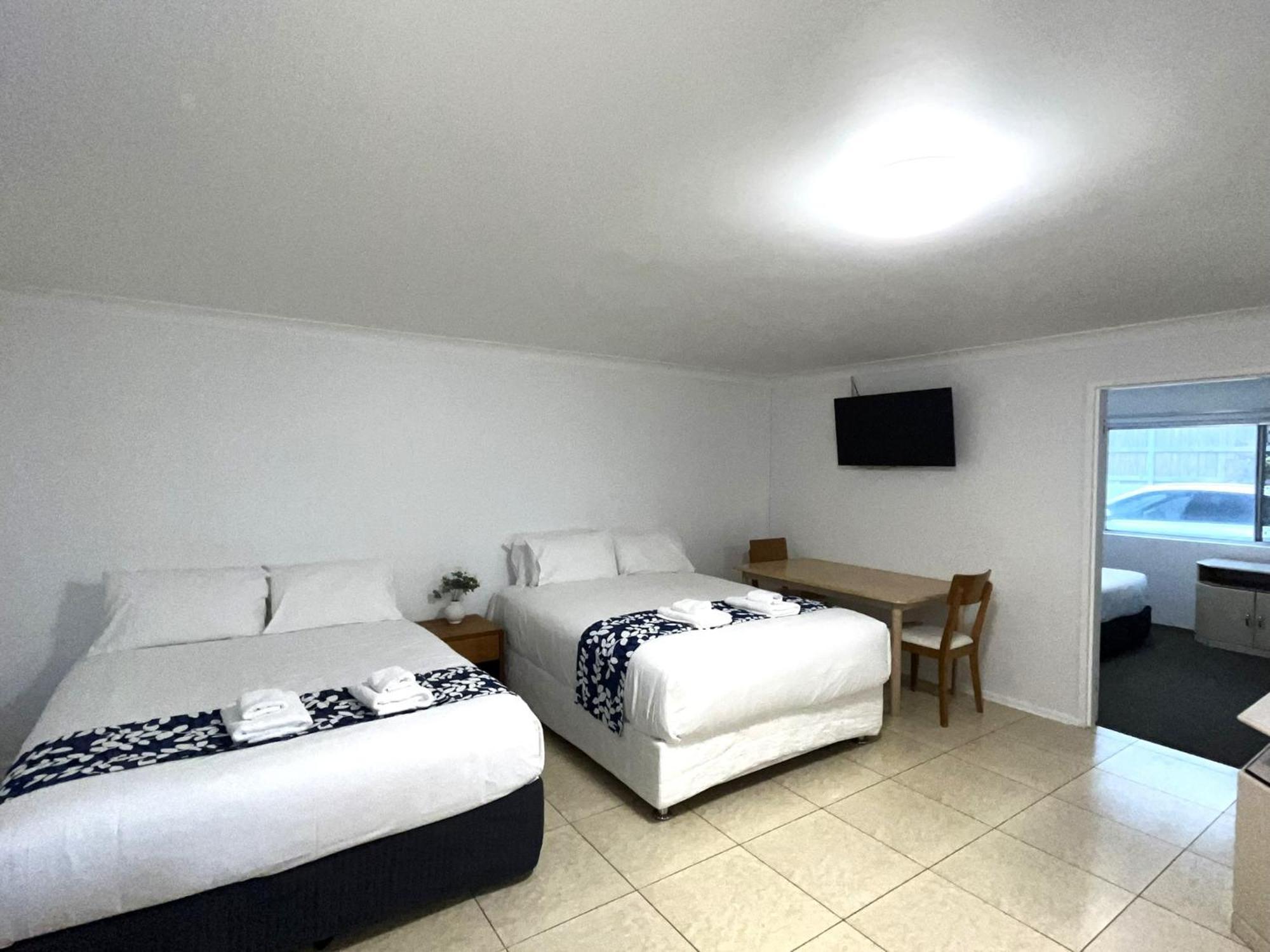 One-Bedroom Apartment (6 Adults)