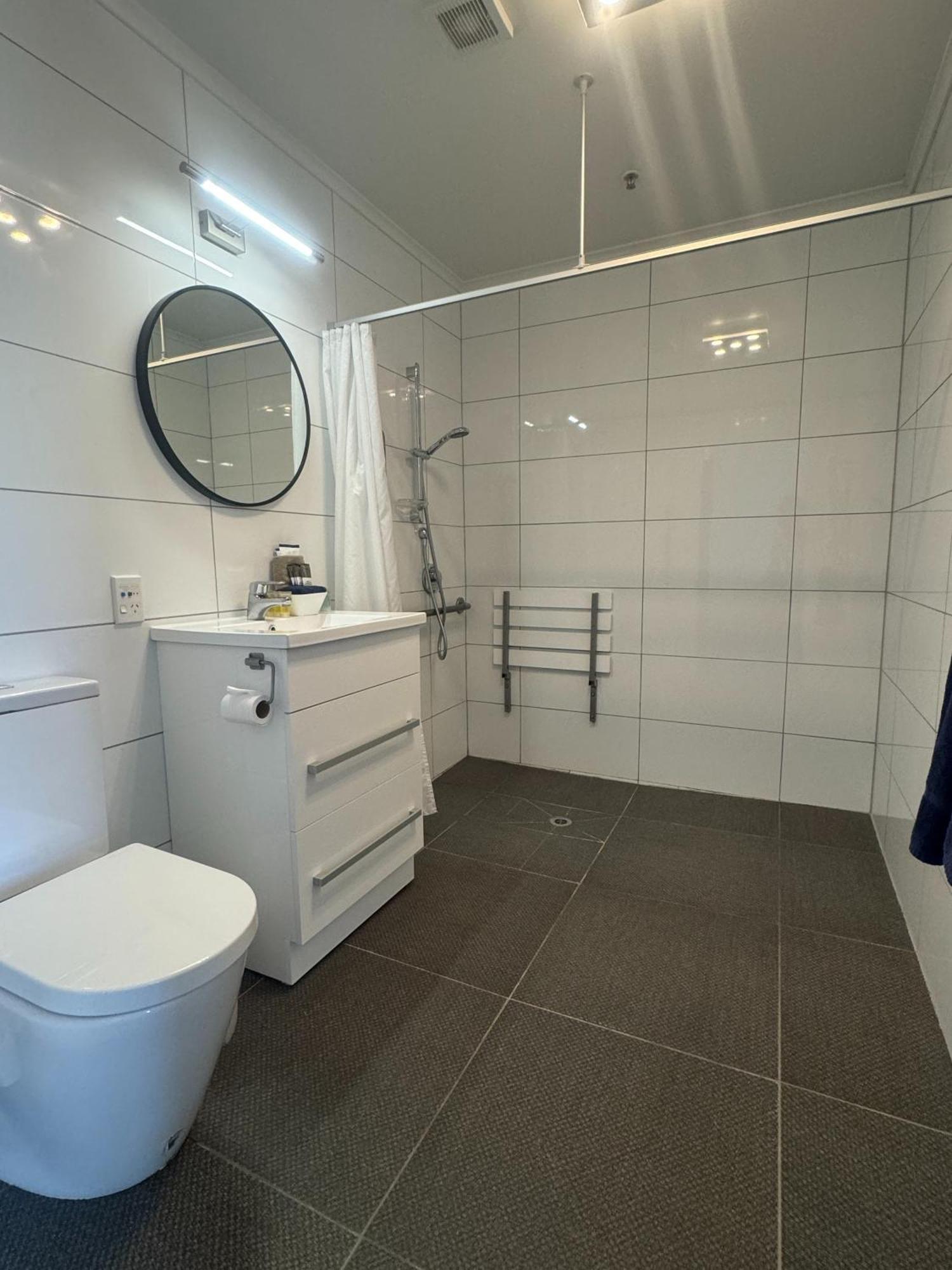 One-Bedroom Apartment - Disability Access,1538289535:JPEG
