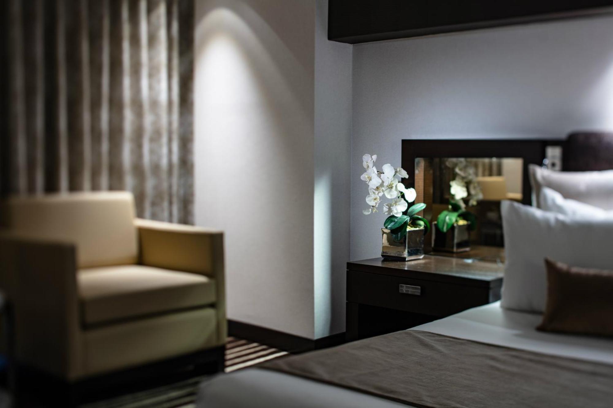 Luxury Room - Bed Type Assigned at Check-In,1543084357:JPEG