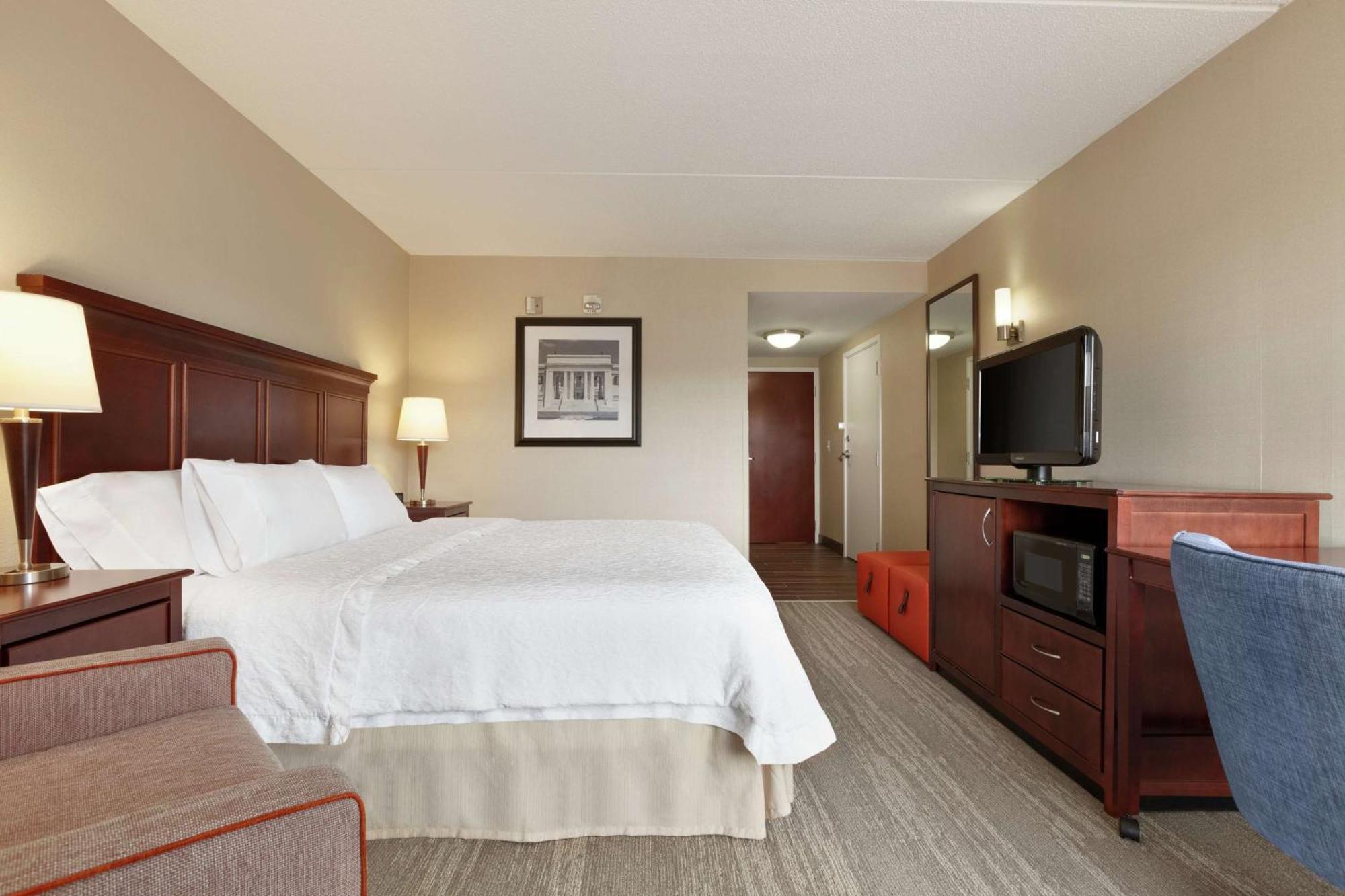 King Room with Accessible Tub - Mobility and Hearing Access/Non-Smoking,1551420805:JPEG