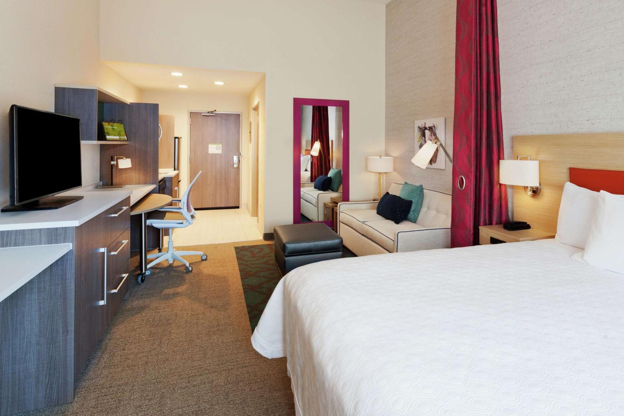 King Studio Suite - Hearing Access/Non-Smoking
