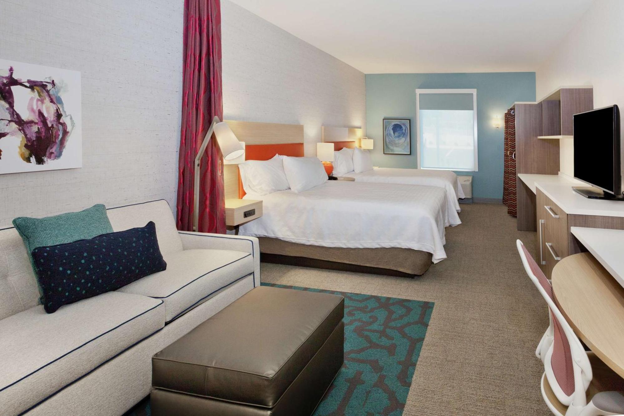 Queen Studio with Two Queen Beds - Mobility and Hearing Access/Non-Smoking