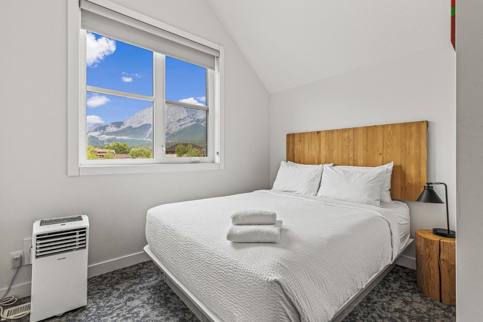 Two-Bedroom Apartment - Self Check-In