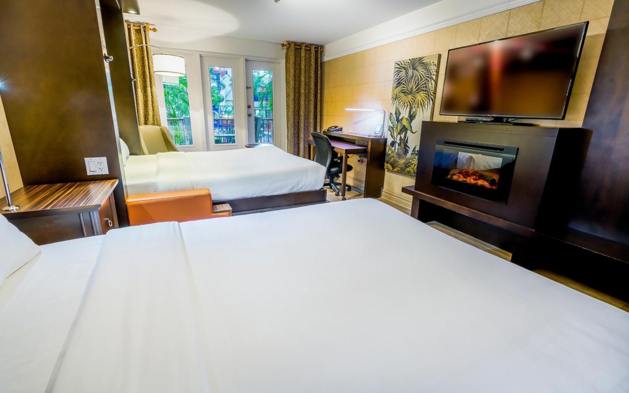Queen Room with Two Queen Beds - Garden View,1554744568:JPEG