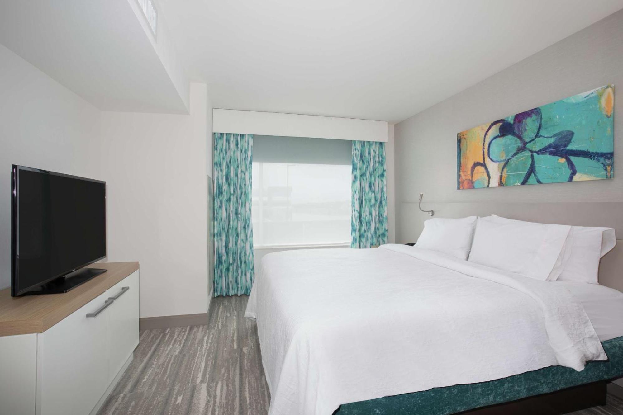 Junior King Suite