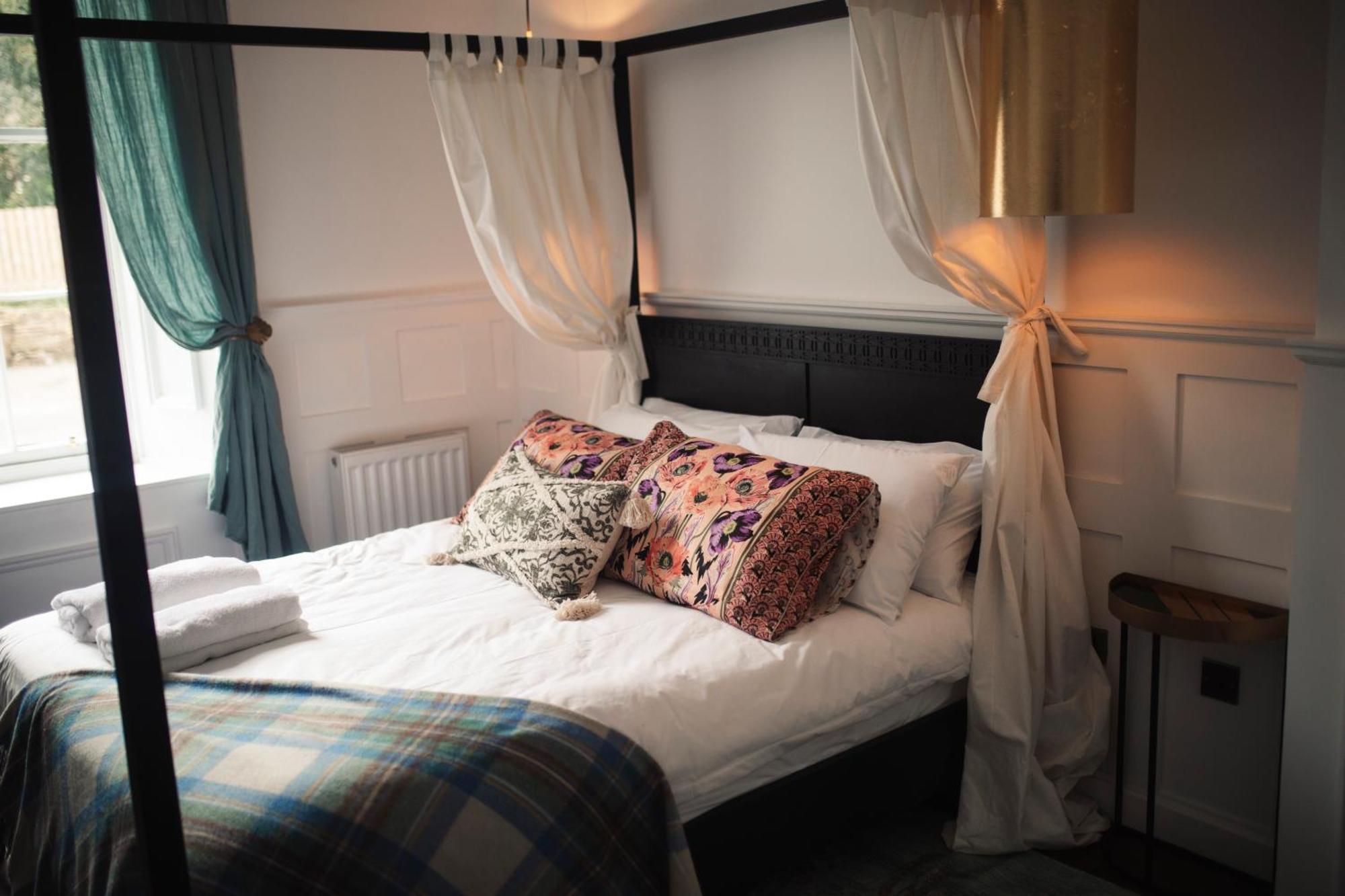 Two-Bedroom Apartment,1559071747:JPEG